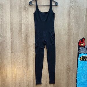 Sleek Black Scoop-Neck Sleeveless Jumpsuit
